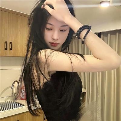 艾曼妞与罗丽妲